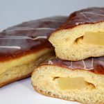 Hawaiikrapfen mit Ananas-Vanille-Füllung