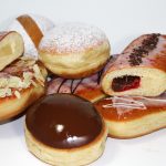 Krapfenvielfalt von Schoko- bis Paradiskrapfen